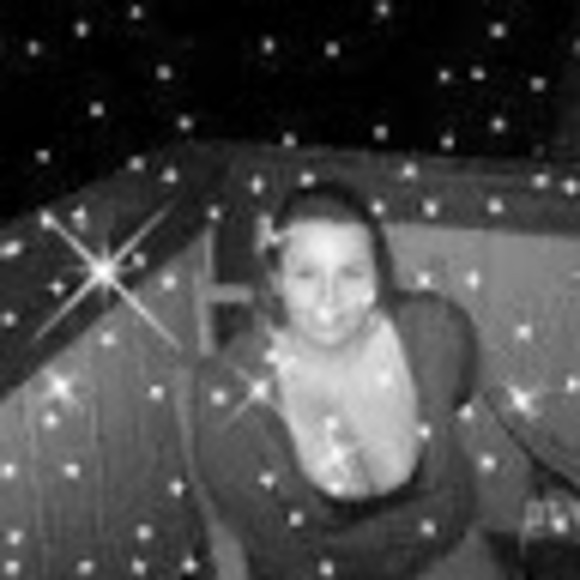 Meet your Posher, Stephanie - Picture 1 of 1